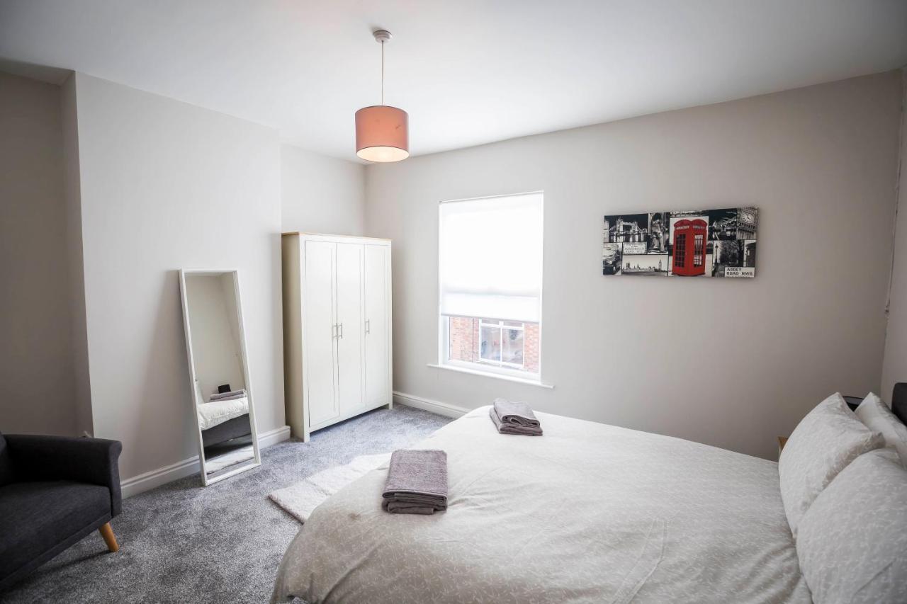 Spacious, Modern 4 Bed House Close to City Centre Chester Exterior foto