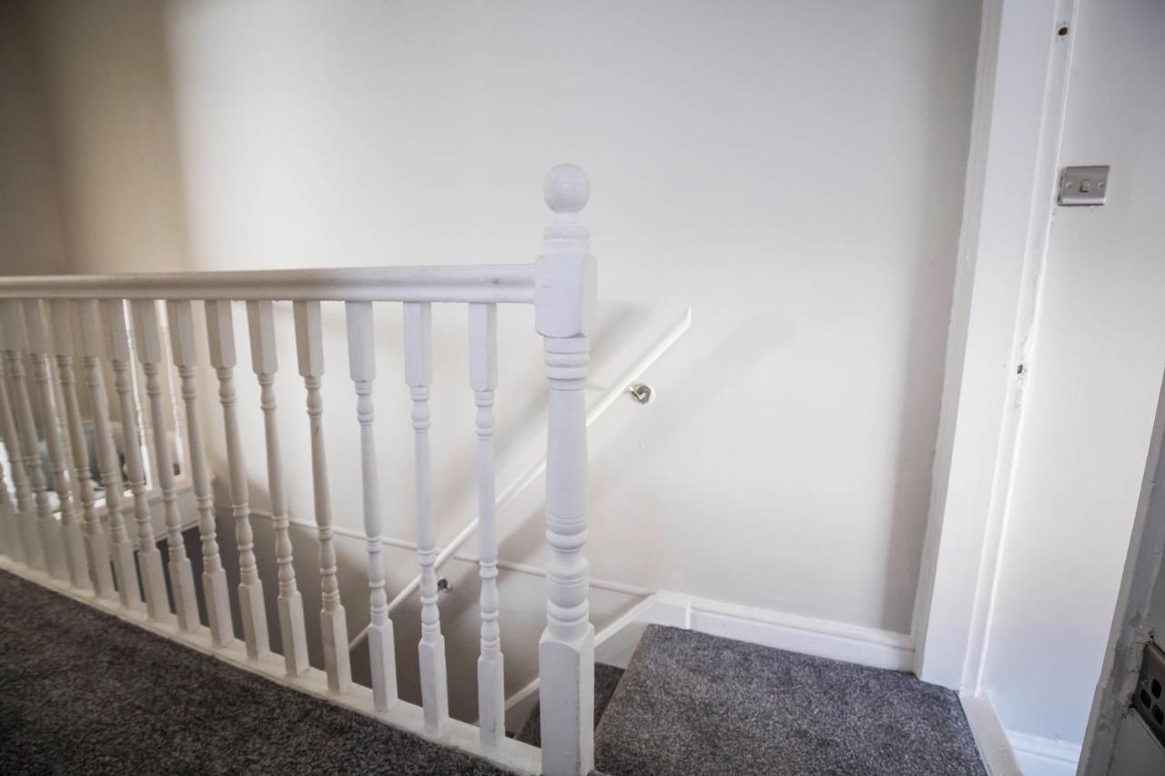 Spacious, Modern 4 Bed House Close to City Centre Chester Exterior foto